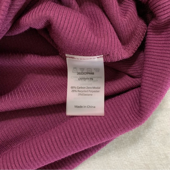 Universal Standard Form Rib Wrap Top - Picture 6 of 9